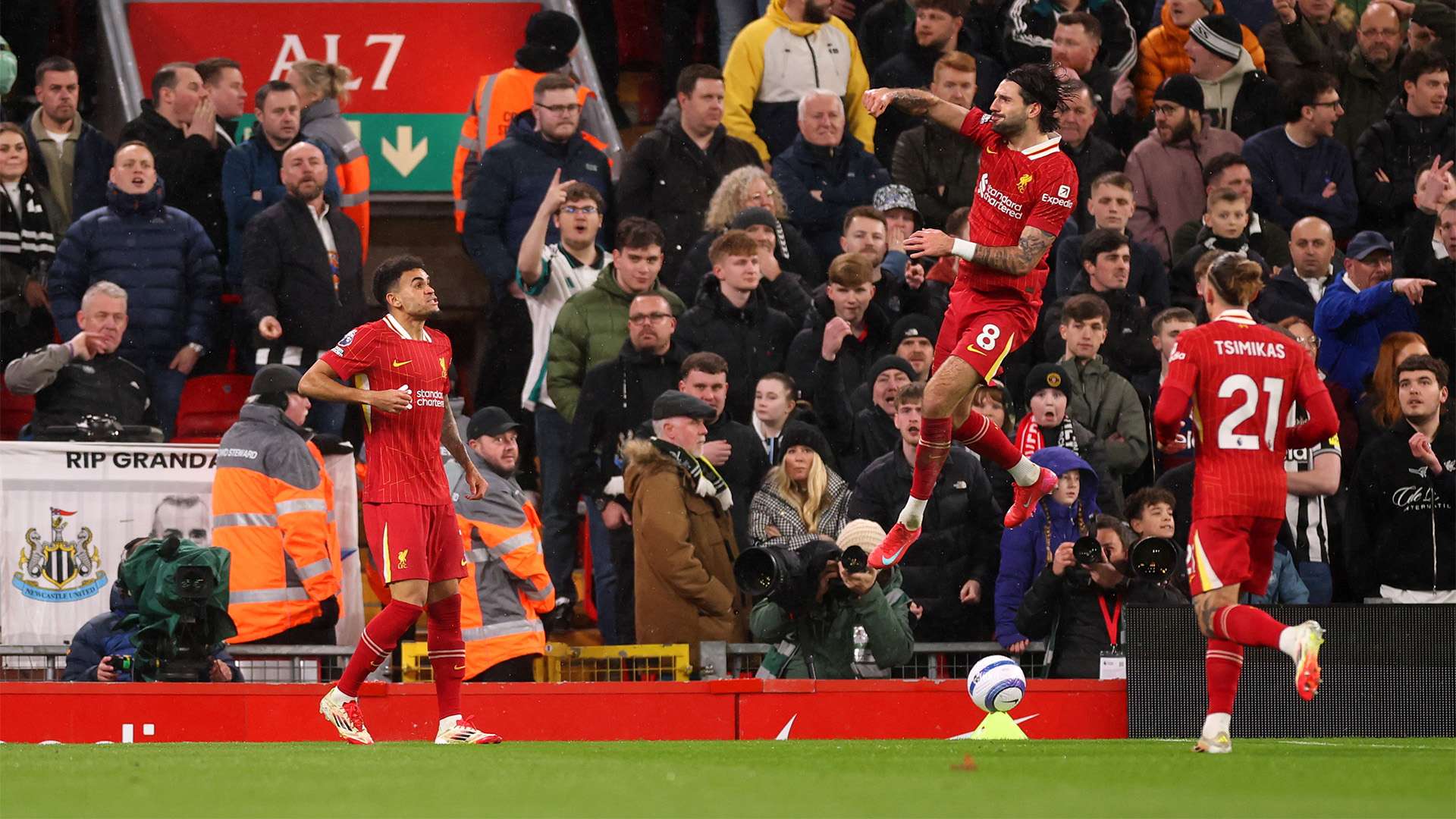 湖勇大战G4即将来袭湖人实力被低估库里状态出色勇士能否逆转赢得一场